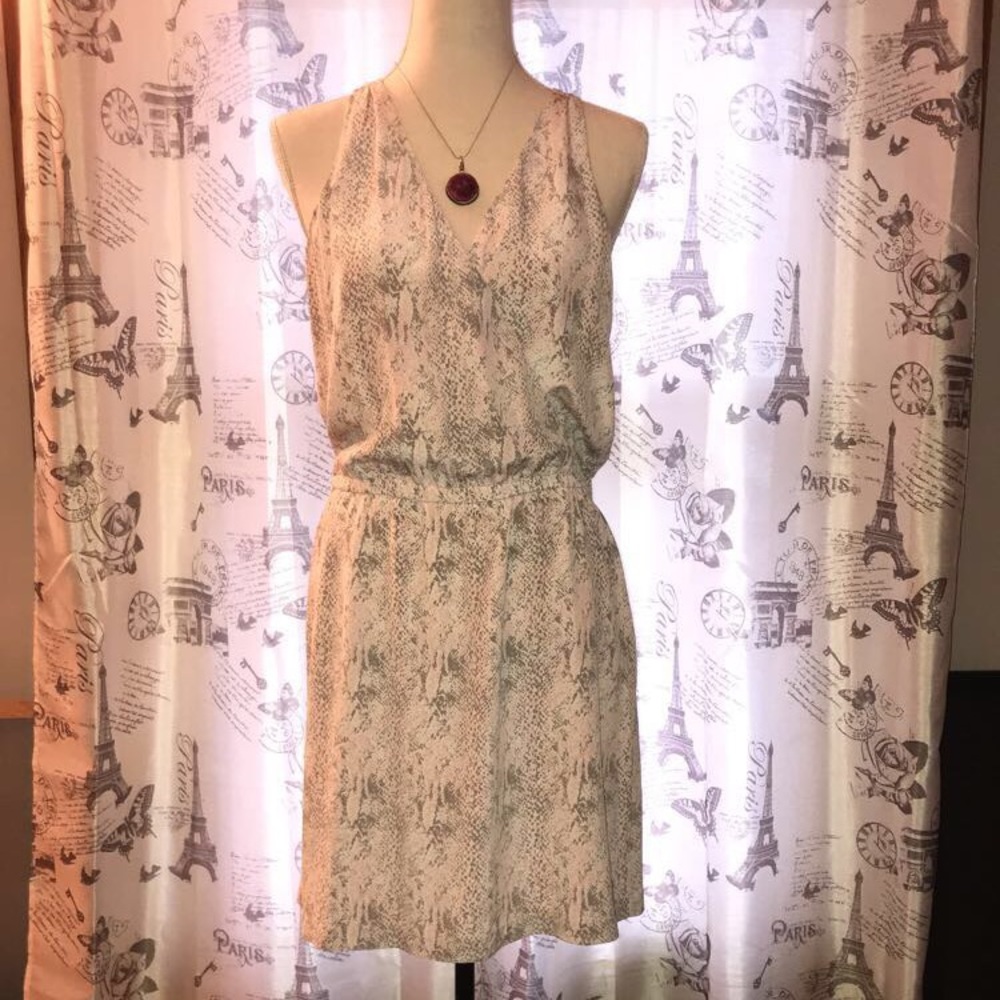 Python print sun dress